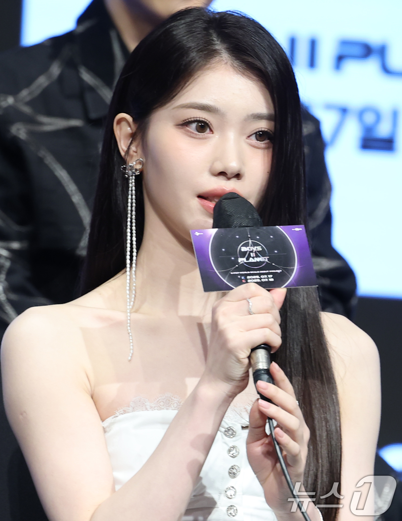 (서울=뉴스1) 권현진 기자 = 케플러 샤오팅이 16일 서울 구로구 디큐브시티 더세인트에서 열린 K-POP 월드 스케일 데뷔 프로젝트 Mnet '보이즈 2 플래닛(BOYS II P …