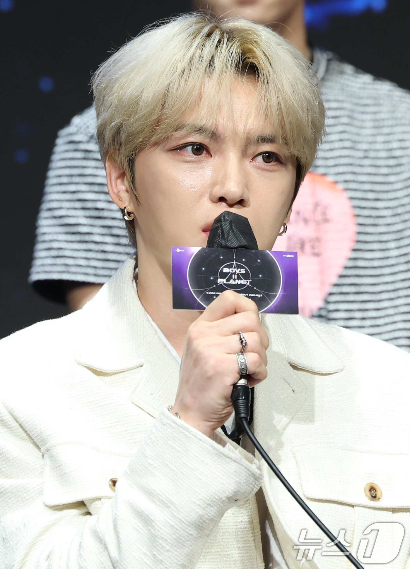 (서울=뉴스1) 권현진 기자 = 가수 김재중이 16일 서울 구로구 디큐브시티 더세인트에서 열린 K-POP 월드 스케일 데뷔 프로젝트 Mnet '보이즈 2 플래닛(BOYS II PL …