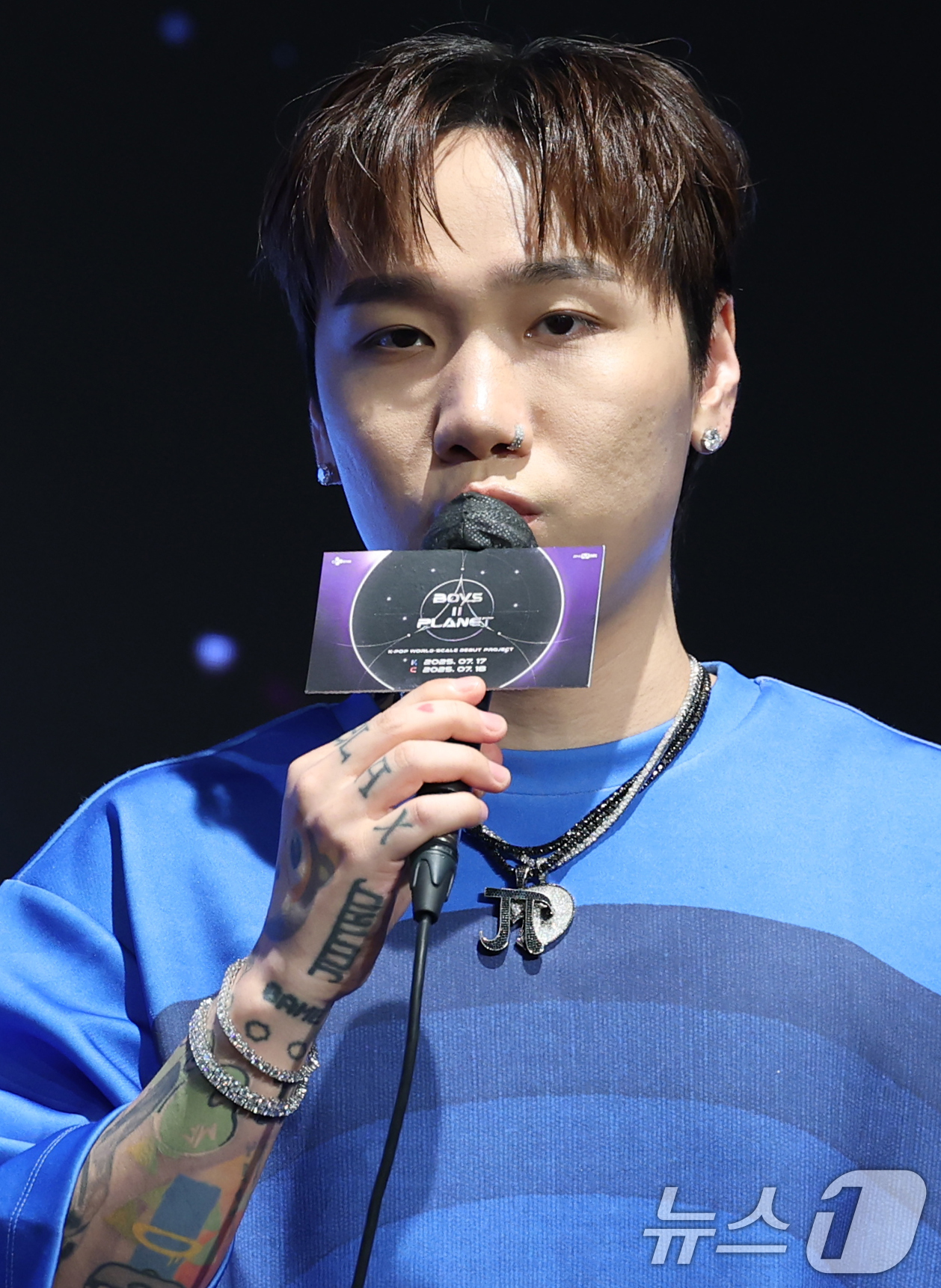 (서울=뉴스1) 권현진 기자 = 래퍼 저스디스가 16일 서울 구로구 디큐브시티 더세인트에서 열린 K-POP 월드 스케일 데뷔 프로젝트 Mnet '보이즈 2 플래닛(BOYS II P …