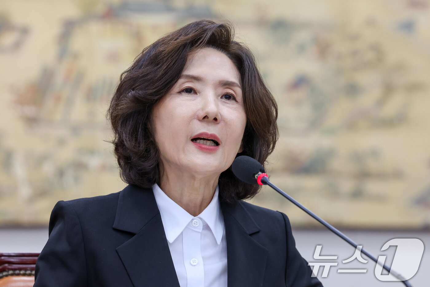 본문 이미지 - 이진숙 사회부총리 겸 교육부 장관 후보자가 16일 오전 서울 여의도 국회 교육위원회에서 열린 인사청문회에서 의원 질의에 답하고 있다. 2025.7.16/뉴스1 ⓒ News1 안은나 기자