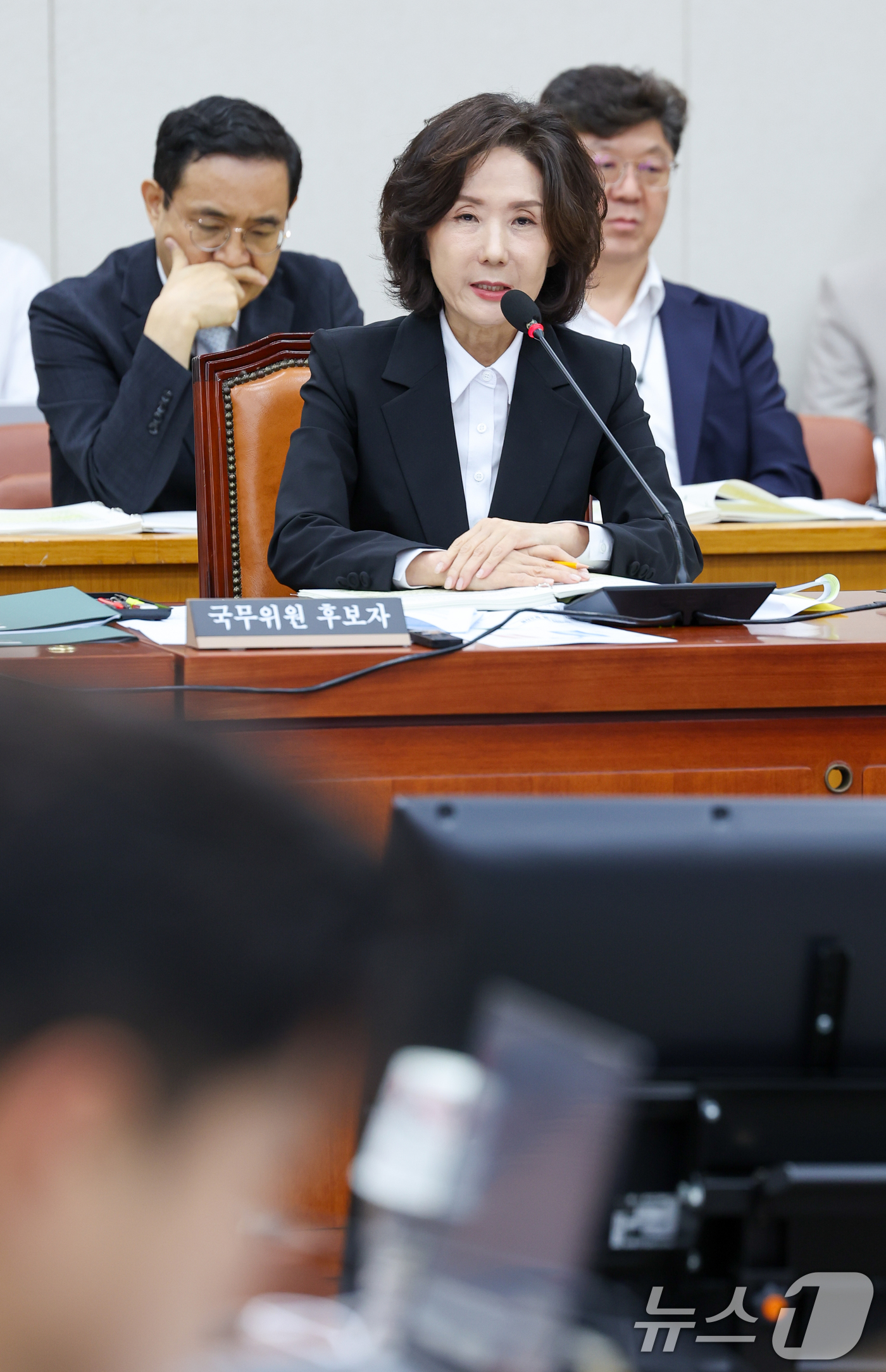 (서울=뉴스1) 안은나 기자 = 이진숙 사회부총리 겸 교육부 장관 후보자가 16일 오전 서울 여의도 국회 교육위원회에서 열린 인사청문회에서 의원 질의에 답하고 있다. 2025.7. …