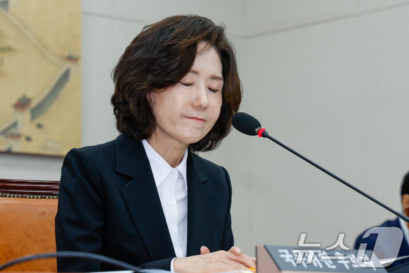 본문 이미지 - 이진숙 사회부총리 겸 교육부 장관 후보자가 16일 오전 서울 여의도 국회 교육위원회에서 열린 인사청문회에서 김문수 더불어민주당 의원 질의를 듣고 있다. 2025.7.16/뉴스1 ⓒ News1 안은나 기자