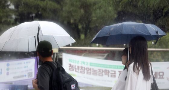[오늘의 날씨] 전북(17일, 목)…천둥·번개 동반한 강한 비 '최대 150㎜'