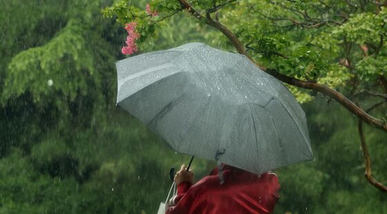 '주룩주룩'