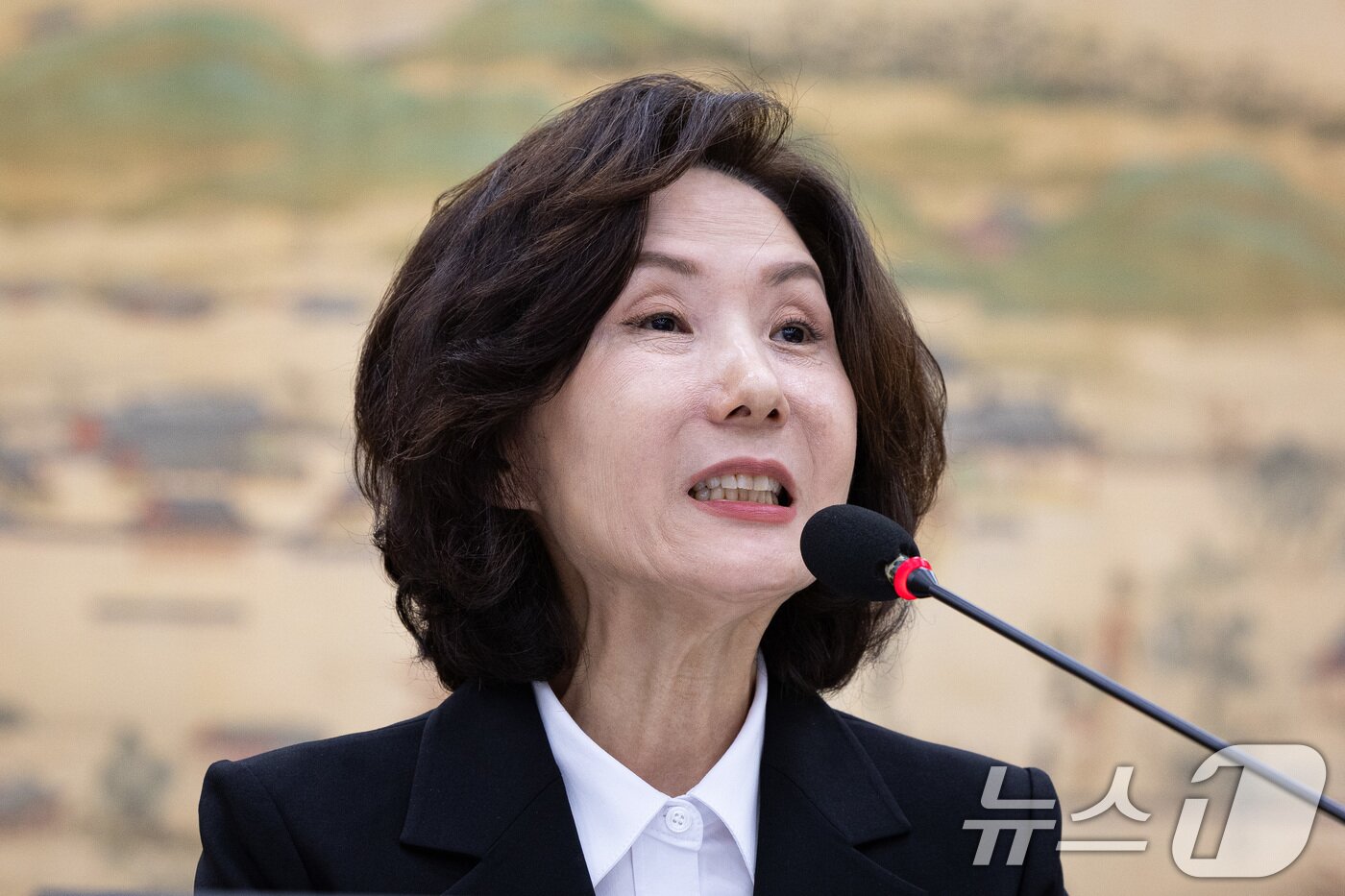 본문 이미지 - 이진숙 사회부총리 겸 교육부 장관 후보자가 16일 오전 서울 여의도 국회 교육위원회에서 열린 인사청문회에서 의원 질의에 답하고 있다. 2025.7.16/뉴스1 ⓒ News1 유승관 기자