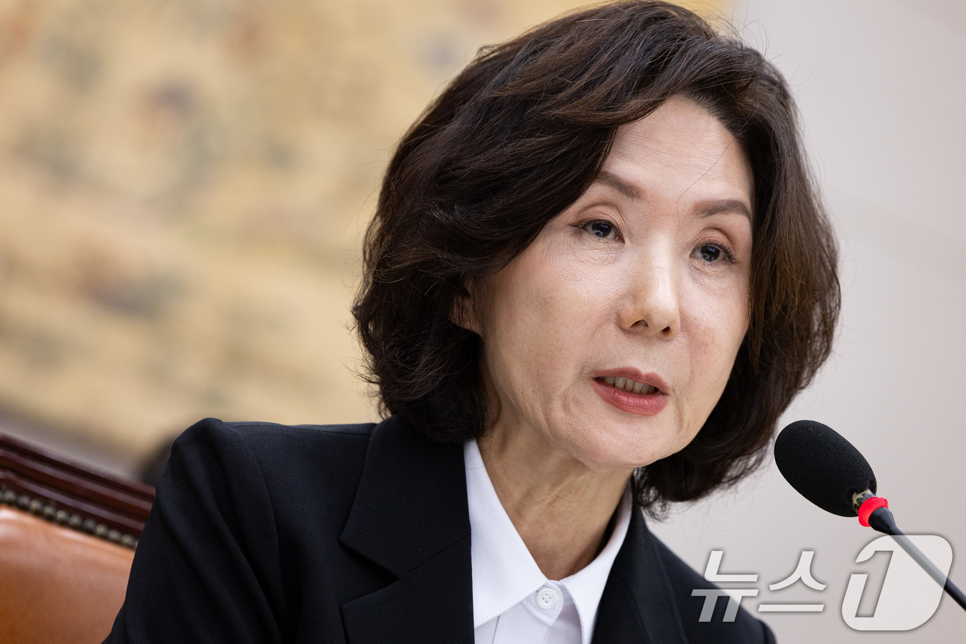 (서울=뉴스1) 유승관 기자 = 이진숙 사회부총리 겸 교육부 장관 후보자가 16일 오전 서울 여의도 국회 교육위원회에서 열린 인사청문회에서 의원 질의에 답하고 있다. 2025.7. …