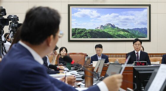 '주적 논란' 관련 입장 밝히는 김영훈 후보자