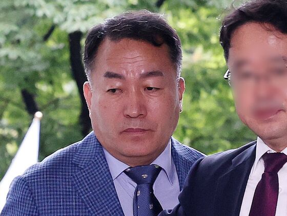 특검, 김계환 前 사령관 2차 조사 7시간 만에 종료…金, 침묵 귀가