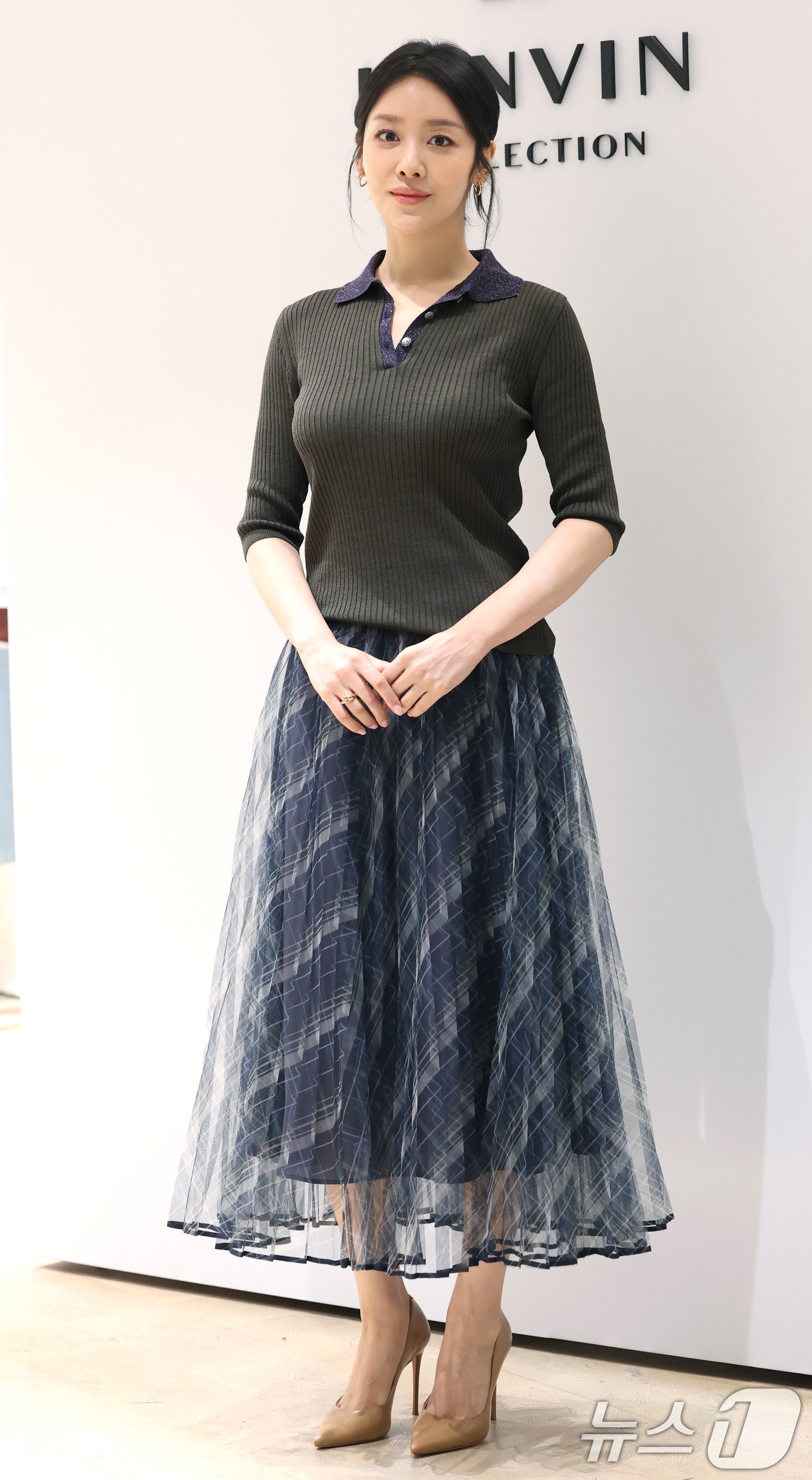 (서울=뉴스1) 권현진 기자 = 배우 차주영이 17일 오선 서울 강남구 압구정 현대백화점에서 열린 패션 브랜드 랑방 컬렉션(LANVIN COLLECTION)의 '2025 아트풀 엘 …