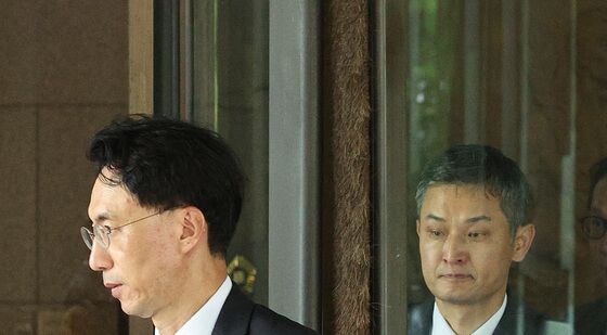 법정 나서는 김유진·김현보 변호사