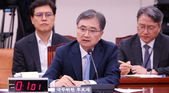 답변하는 조현 후보자