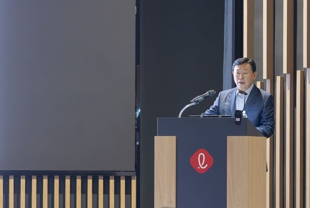 신동빈 "시도조차 않으면 실패와 같다…끊임없는 혁신 시도" 주문
