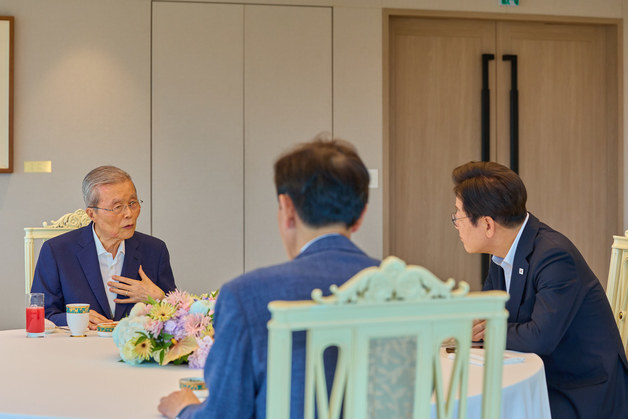 김종인 "조국·추미애, 딴생각 갖고 있어…李, 민생에 초점 맞춰야 반전"