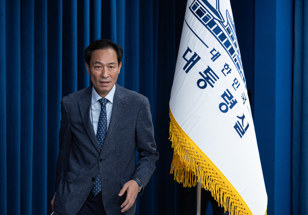 우상호 "하정우, 대통령에 부담…靑참모 징발할 정도 위기 아냐"