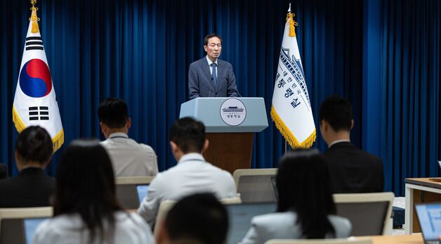 우상호 정무수석 '美특사단장에 박용만 전 대한상의 회장 임명'