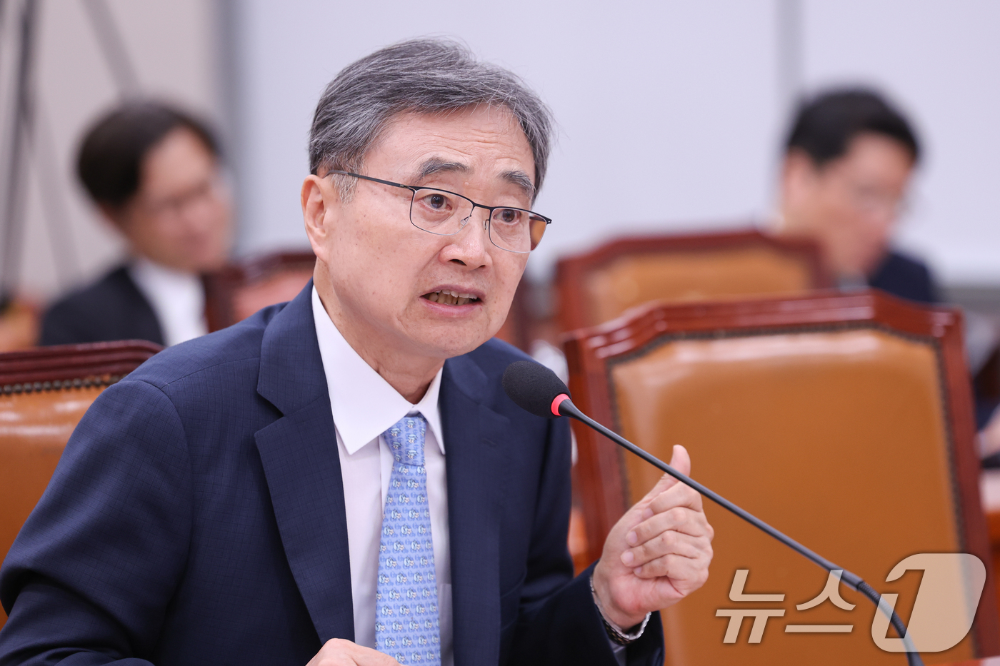 (서울=뉴스1) 안은나 기자 = 조현 외교부 장관 후보자가 17일 서울 여의도 국회 외교통일위원회에서 열린 인사청문회에서 의원 질의에 답하고 있다. 2025.7.17/뉴스1