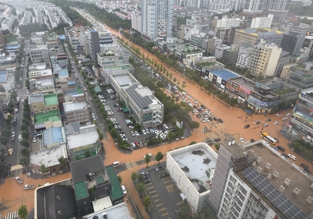 [예고된 재난 장마] 426㎜ 물폭탄의 교훈…달라진 '핀셋 대책' 시험대