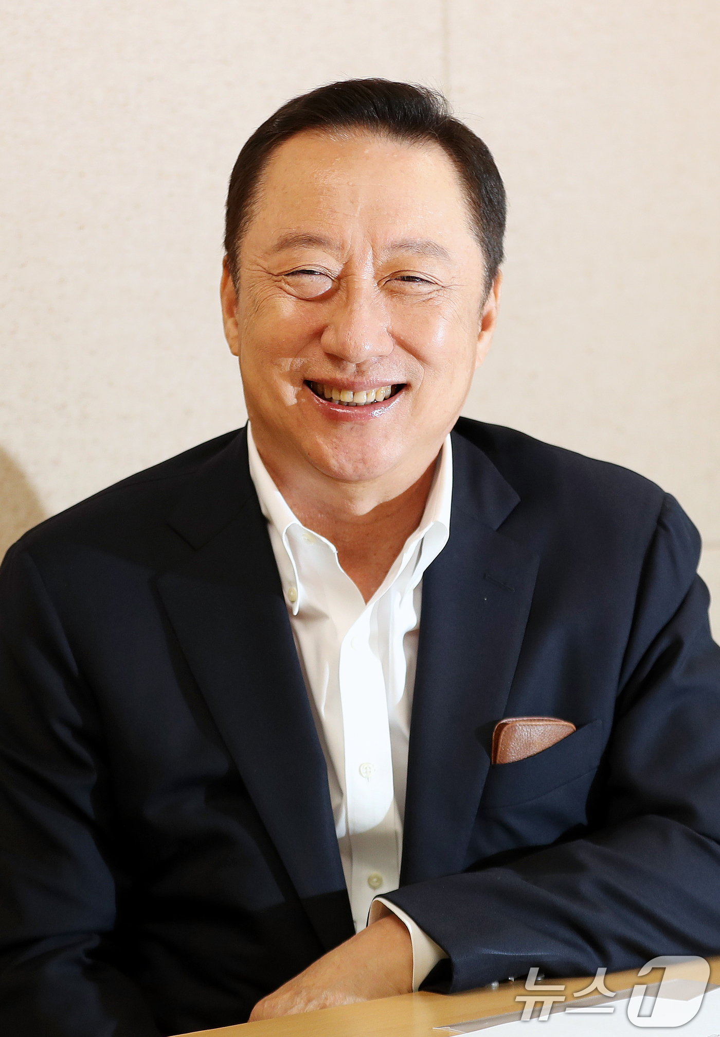 (서울=뉴스1) = 이재명 대통령은 17일 대미특사단 단장에 대한상공회의소 회장을 지낸 박용만 전 두산그룹 회장을 지명했다고 우상호 대통령실 정무수석이 브리핑을 통해 밝혔다. 20 …