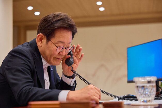 李대통령 국정 지지율 64%…정청래 30% 박찬대 29%[갤럽]