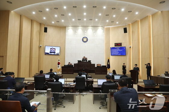집중호우 피해에 예산군의회 임시회 조기 폐회 결정