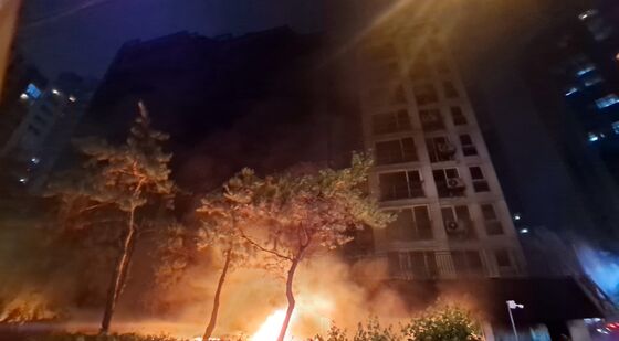아파트 주차장에서 불이난 광명 아파트