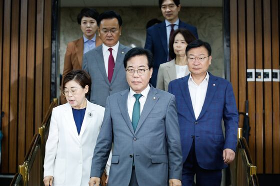 8.22 전당대회 확정한 국힘…우경화 우려 속 한동훈 등판 주목