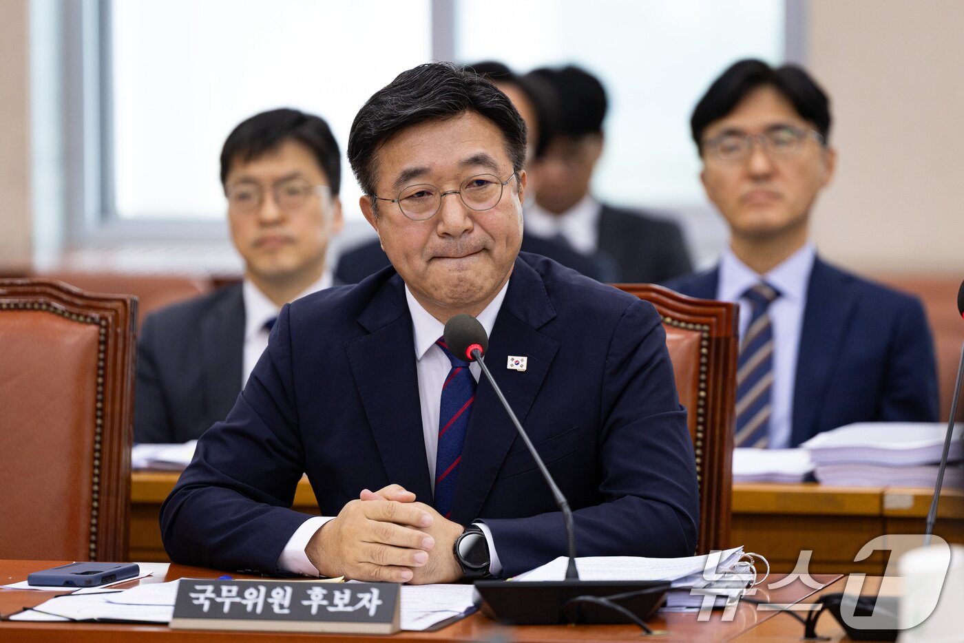 본문 이미지 - 윤호중 행정안전부 장관 후보자가 18일 서울 여의도 국회 행정안전위원회에서 열린 인사청문회에서 의원 질의를 경청하고 있다. 2025.7.18/뉴스1 ⓒ News1 유승관 기자