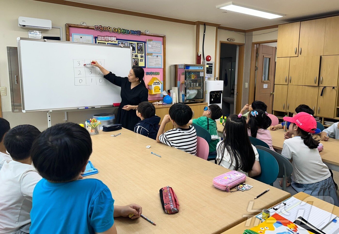 본문 이미지 - 한국마사회의 찾아가는 문화센터 강좌의 모습. 찾아가는 문화센터는 지난해 한국마사회 적극행정 분야에서 최우수상을 받았다. (한국마사회 제공) ⓒ News1 
