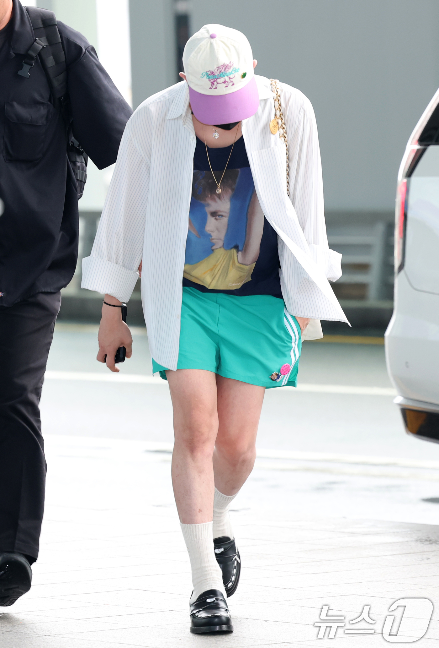 (인천공항=뉴스1) 권현진 기자 = 빅뱅 지드래곤이 해외 일정을 위해 18일 인천국제공항을 통해 말레이시아로 출국하고 있다. 2025.7.18/뉴스1