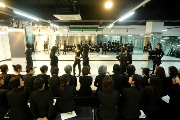 시니어가 선보이는 패션쇼…부산시설공단 '청춘리턴즈 부산' 개최