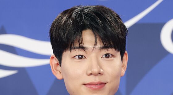 배현성, 따뜻한 인사