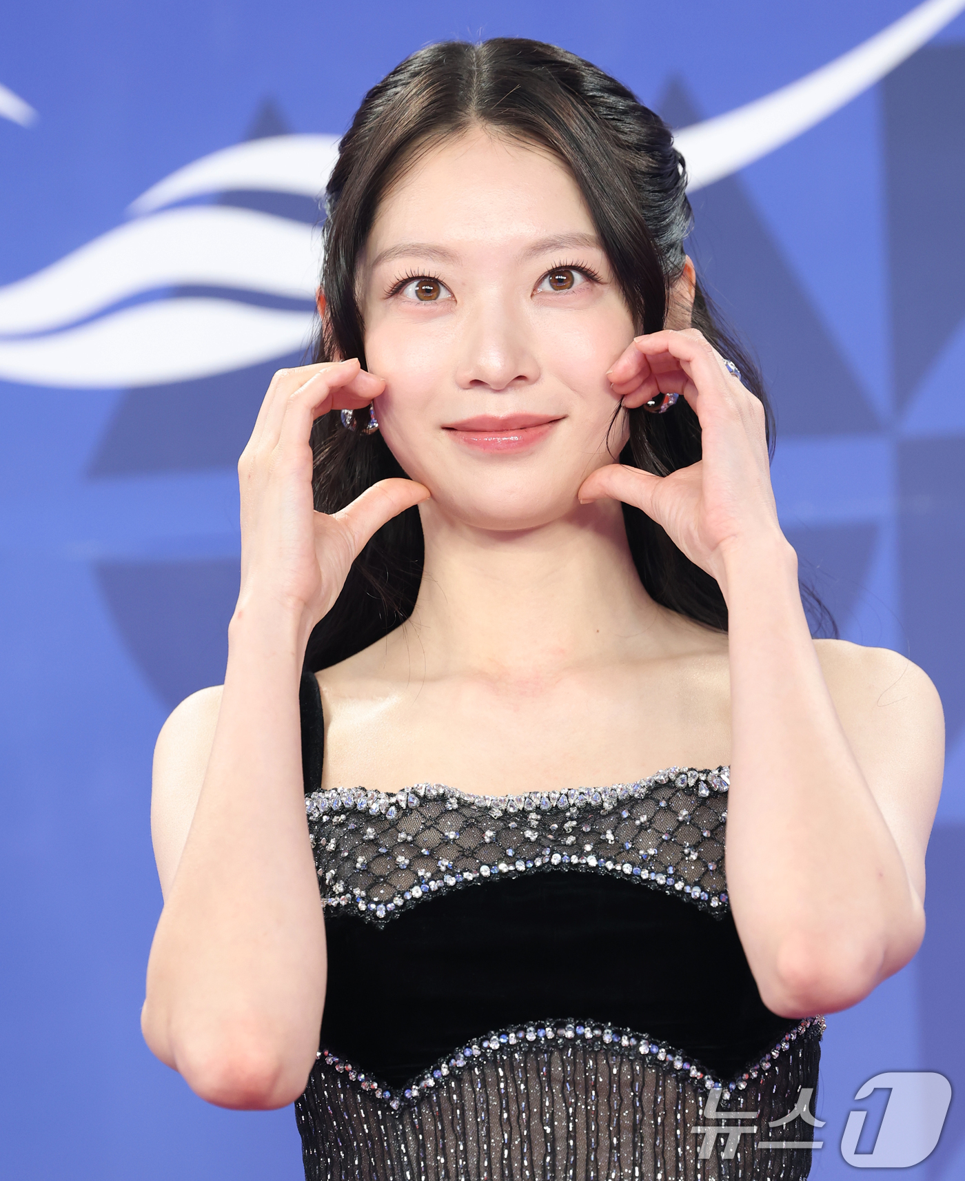 (인천=뉴스1) 권현진 기자 = 배우 공승연이 18일 인천 중구 파라다이스시티에서 열린 ‘제4회 청룡시리즈어워즈’ 레드카펫 행사에 참석해 포즈를 취하고 있다. 2025.7.18/뉴 …