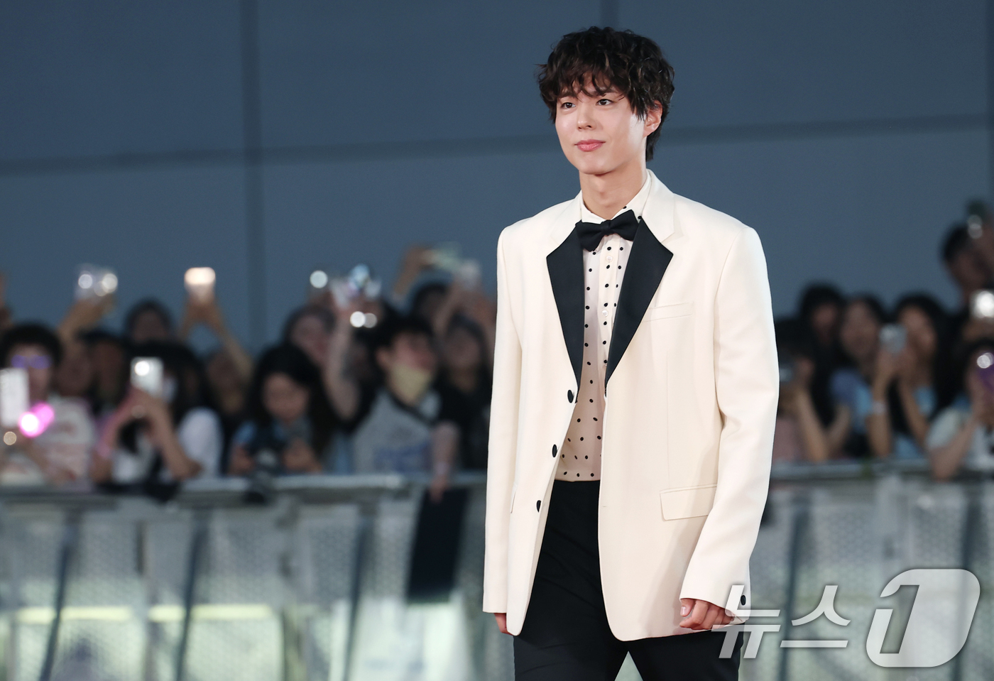 (인천=뉴스1) 권현진 기자 = 배우 박보검이 18일 인천 중구 파라다이스시티에서 열린 ‘제4회 청룡시리즈어워즈’ 레드카펫 행사에 참석하고 있다. 2025.7.18/뉴스1