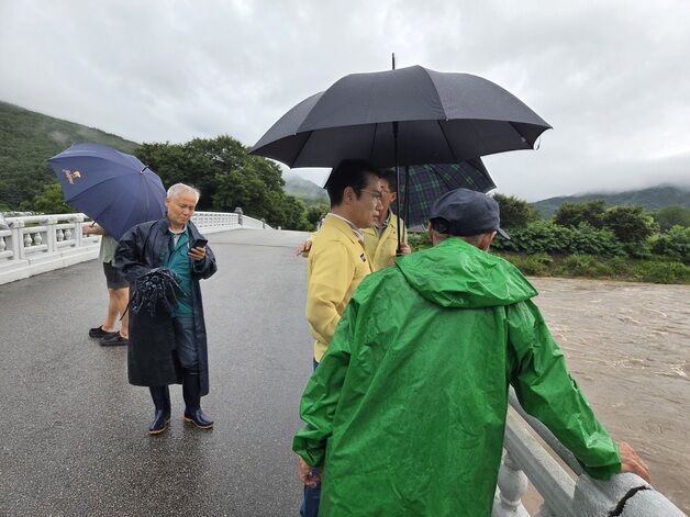폭우 현장 찾은 최경식 남원시장…주민 대피 직접 지휘