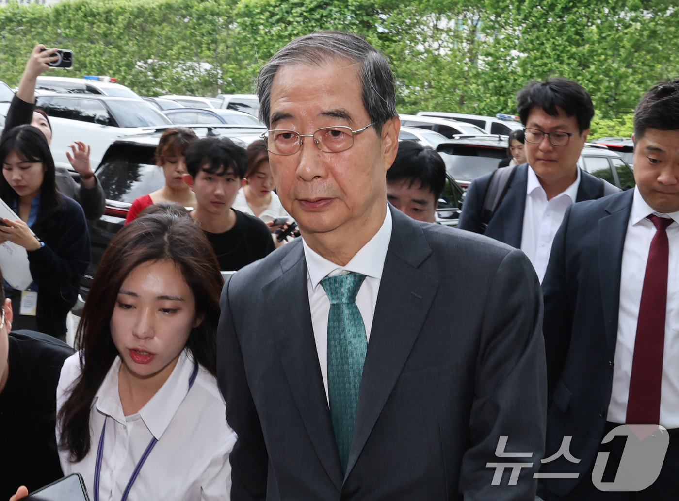 (서울=뉴스1) 이동해 기자 = 한덕수 전 국무총리가 2일 내란특검 조사를 받기 위해 서울 서초구 서울고검 청사로 출석하고 있다. 2025.7.2/뉴스1