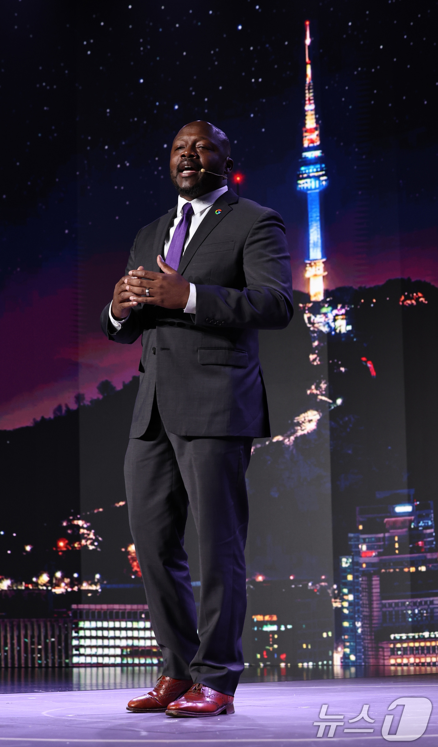 (서울=뉴스1) 구윤성 기자 = 윌슨 화이트 구글 아시아태평양 대외협력정책총괄 부사장이 2일 오후 서울 강남구 조선팰리스 호텔에서 열린 '구글 포 코리아'에서 축사하고 있다. 20 …