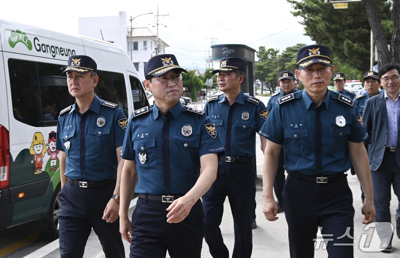 본문 이미지 - 강릉 경포해수욕장 점검‧기초질서 캠페인.(강원경찰청 제공. 재판매 및 DB금지)/뉴스1