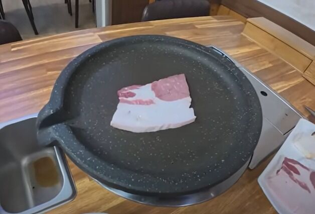 울릉도서 비계 절반 삼겹살 1인분 1만5000원…"이건 기름 적은 편" 바가지 논란