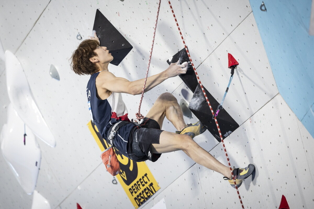 본문 이미지 - 생애 처음으로 월드컵 무대를 제패한 이도현(대한산악연맹 제공)