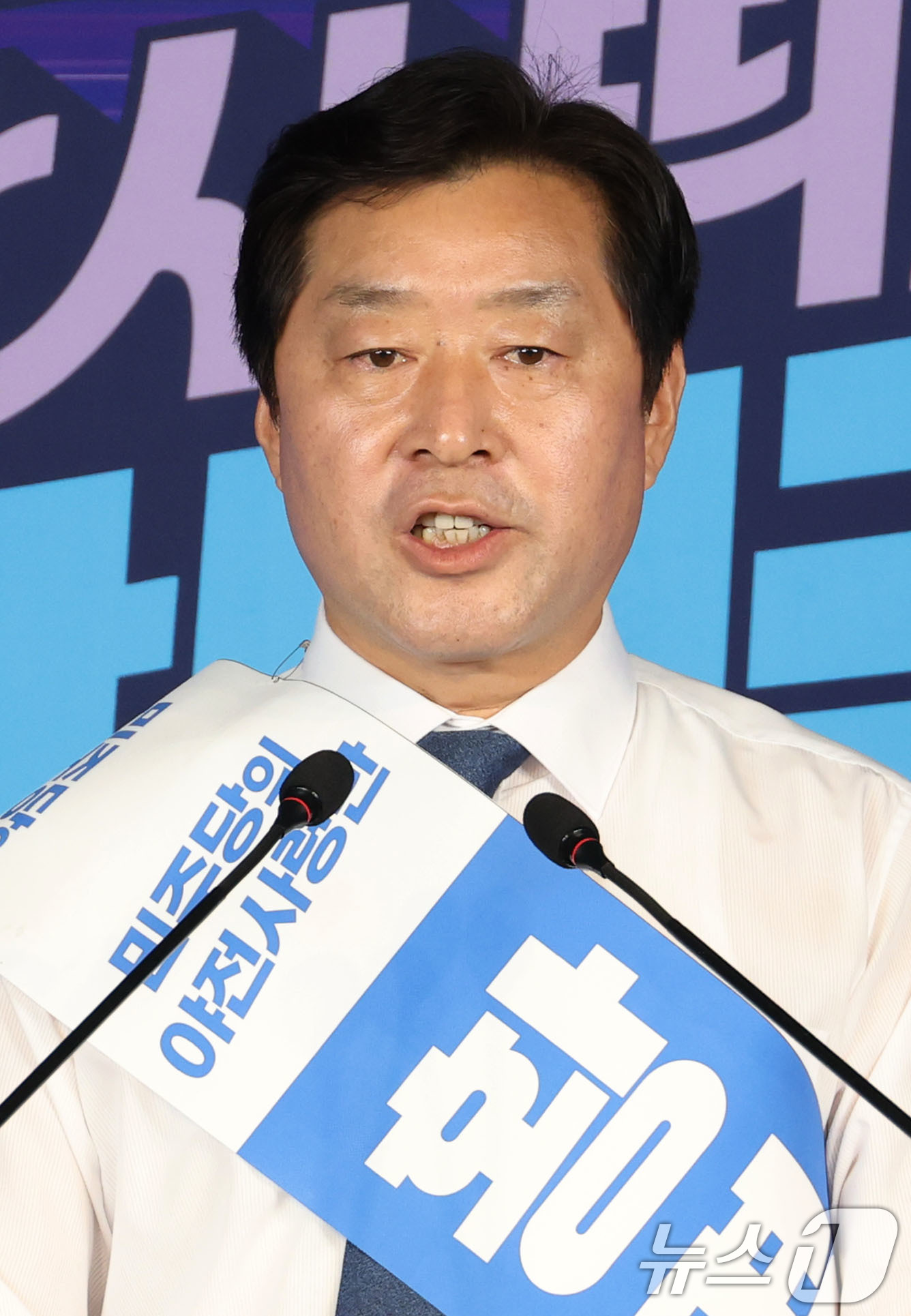 (서울=뉴스1) 이광호 기자 = 황명선 더불어민주당 최고위원 후보가 20일 오후 서울 여의도 중앙당사에서 열린 '당대표 및 최고위원 선출을 위한 영남권 합동연설회'에서 정견발표를 …