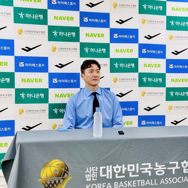 뒤늦은 농구대표팀 은퇴식 박찬희 "태극마크는 자부심이자 자긍심"