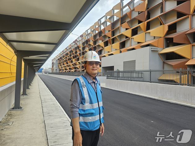 본문 이미지 -  싱가포르 T301 현장을 총괄한 조용호 GS건설 소장. /뉴스1 ⓒ News1 오현주 기자 