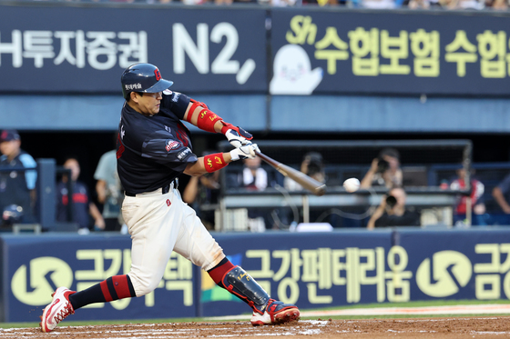 '유강남 연타석포' 롯데, 한화 잡고 시범경기 1위 '매직넘버 -1'