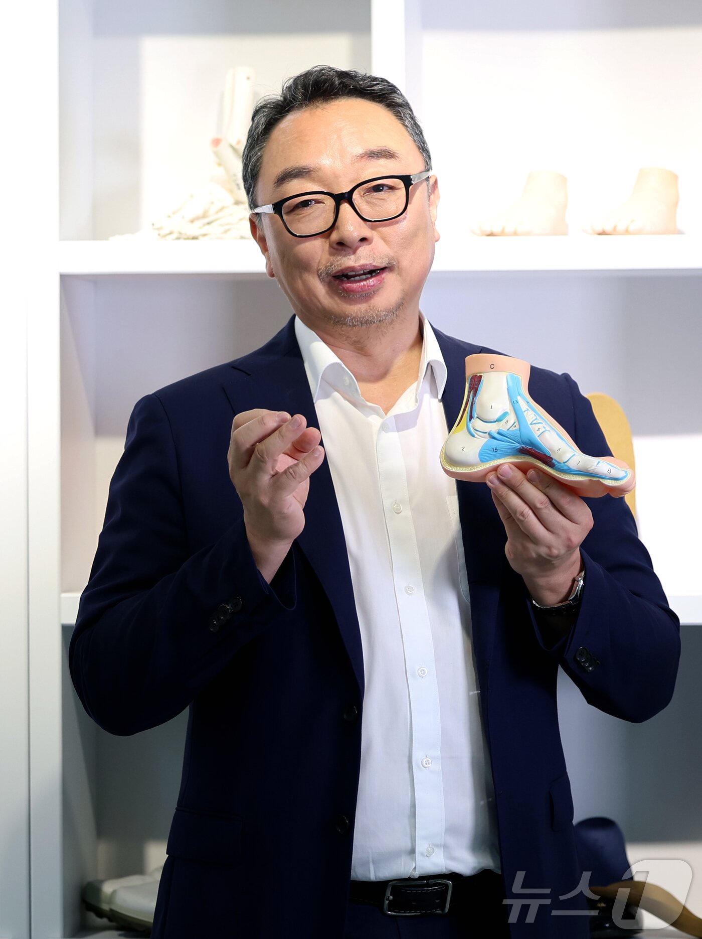 본문 이미지 - 이태용 이화여자대학교 공과대학 교수가 18일 오후 서울 서대문구 이화여대에서 뉴스1과 인터뷰를 하고 있다. ⓒ News1 권현진 기자