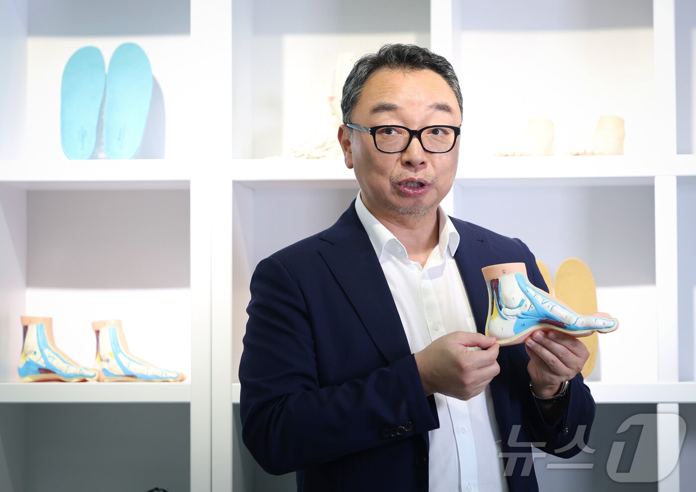 본문 이미지 - 이태용 이화여자대학교 엘텍공과대학 교수가 18일 오후 서울 서대문구 이화여대에서 뉴스1과 인터뷰를 하고 있다. ⓒ News1 권현진 기자