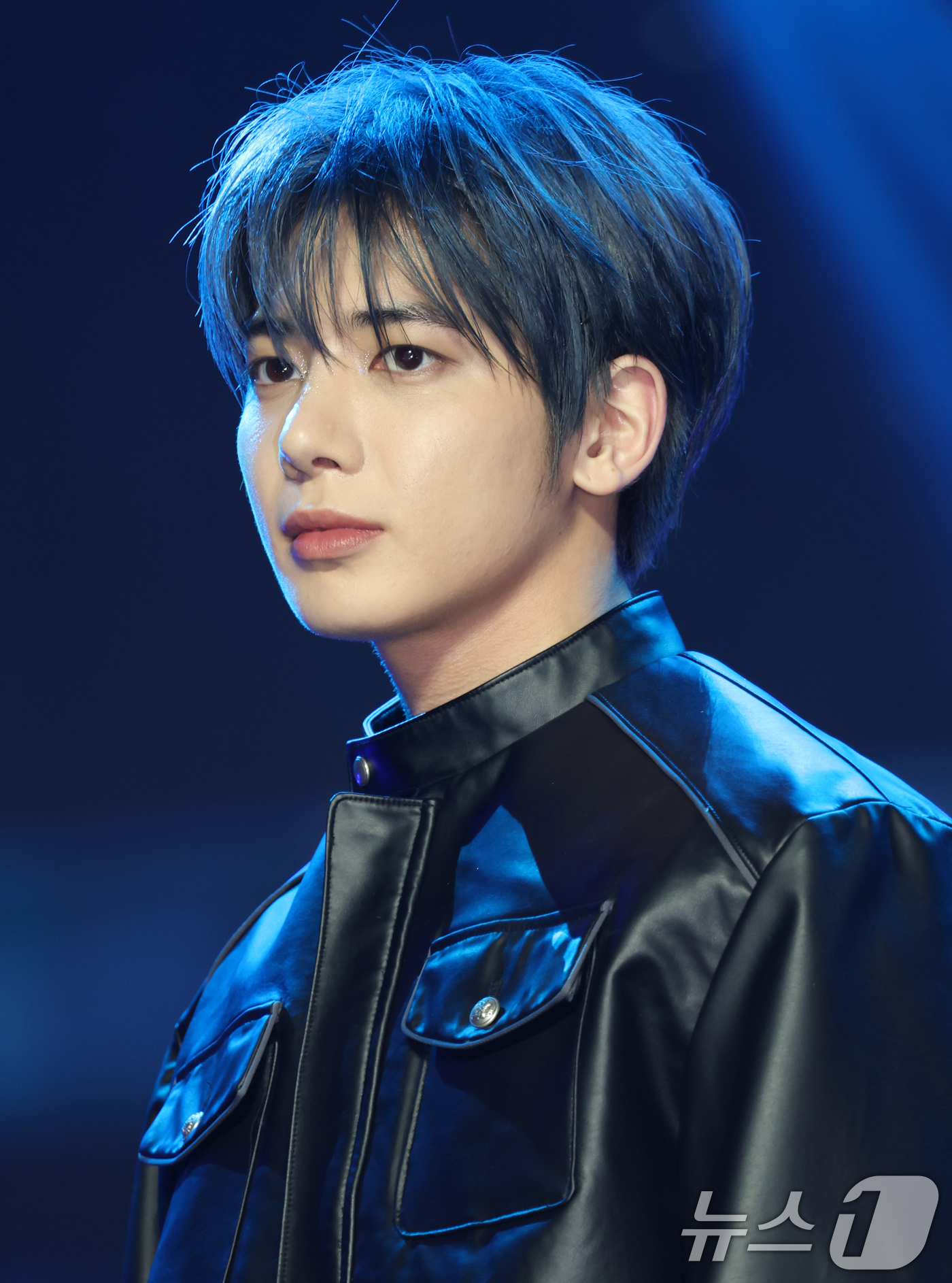 (서울=뉴스1) 권현진 기자 = 그룹 투모로우바이투게더(TXT,TOMORROW X TOGETHER) 태현이 21일 오후 서울 동대문구 경희대학교 서울캠퍼스 평화의전당에서 가진 정규 …
