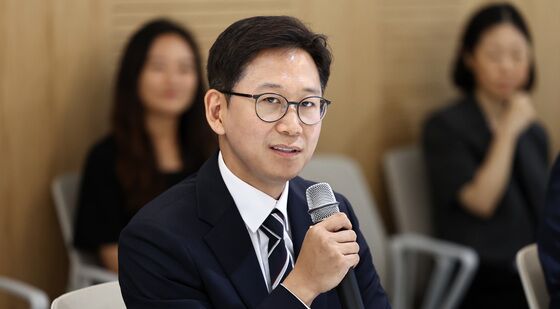 배경훈 장관 "AI와 바이오 융합 혁신생태계 지원"