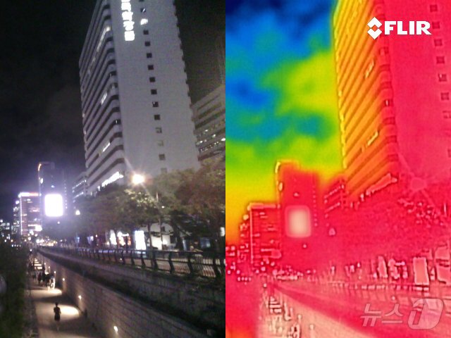 본문 이미지 - 전국 곳곳에서 밤사이 열대야를 보인 21일 밤 서울 청계천 광교에서 바라본 도심 건물 및 도로가 한낮 태양에 달궈져 붉게 보이고 있다. 열화상 카메라 촬영. 2025.7.21/뉴스1 ⓒ News1 박정호 기자