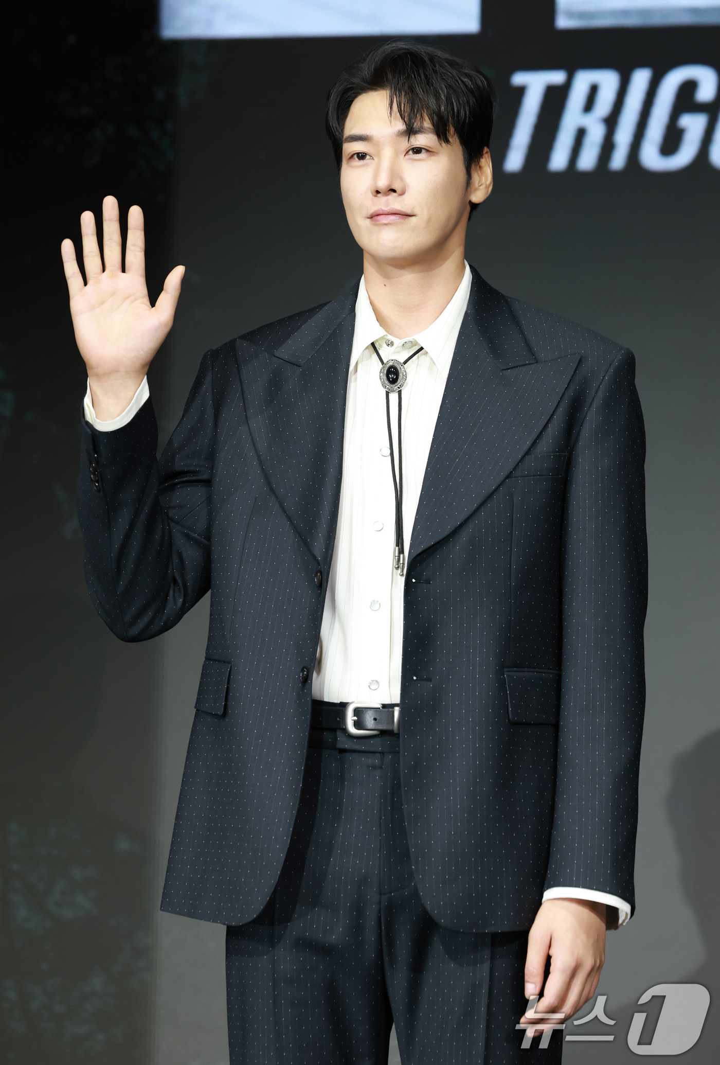 (서울=뉴스1) 권현진 기자 = 배우 김영광이 22일 오전 서울 마포구 호텔 나루 서울 엠갤러리에서 열린 넷플릭스 시리즈 '트리거' 제작발표회에 참석해 포즈를 취하고 있다.'트리거 …