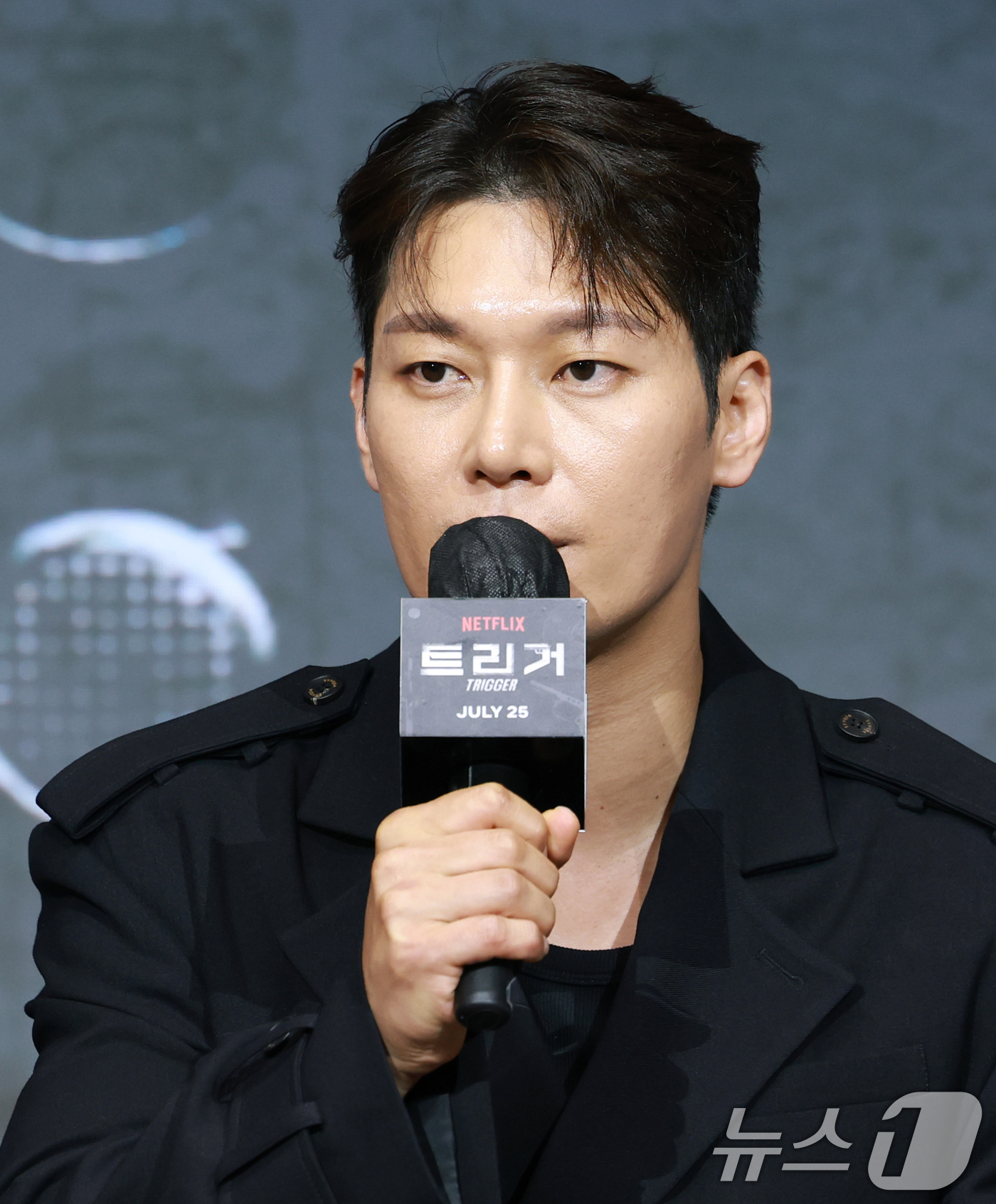 (서울=뉴스1) 권현진 기자 = 배우 박훈이 22일 오전 서울 마포구 호텔 나루 서울 엠갤러리에서 열린 넷플릭스 시리즈 '트리거' 제작발표회에 참석해 인사말을 하고 있다.'트리거' …